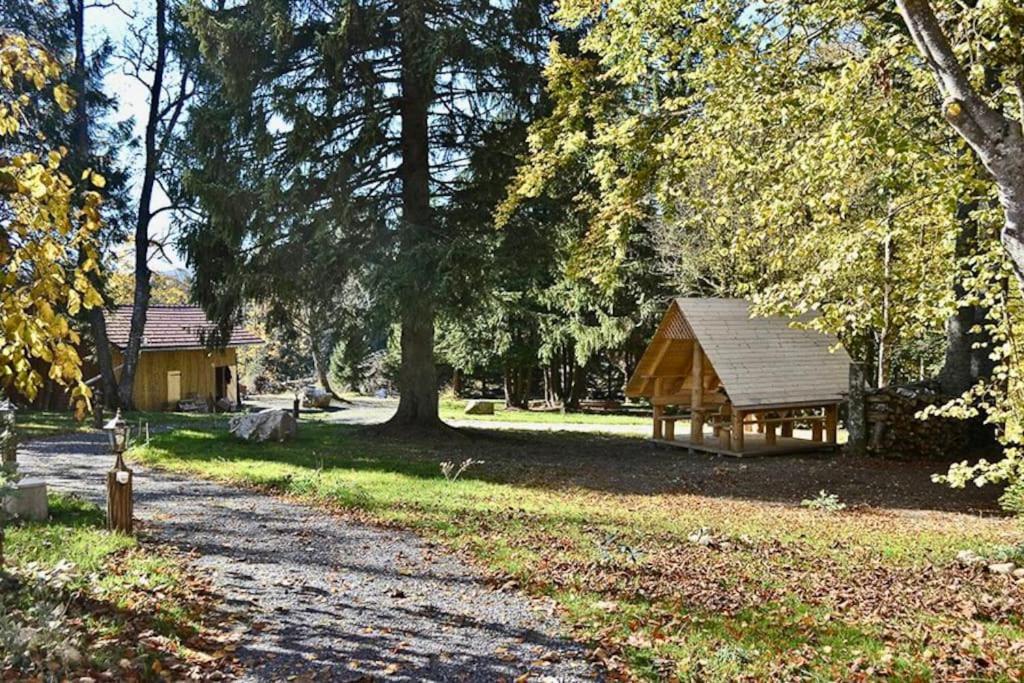 Le Petit Loup, Appartement Neuf Avec Jardin Gerbepal Exterior photo